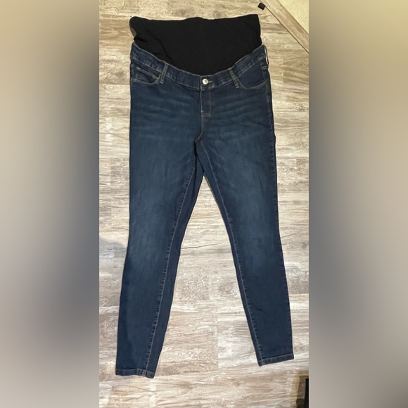Gap Maternity Jeans with adjustable waistband. Size 14/L Skinny Leg! Like New! - Picture 1 of 4